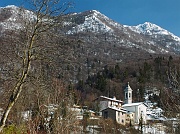 Sul MONTE SUCHELLO innevato da Costa Serina il 25 genn. 2013